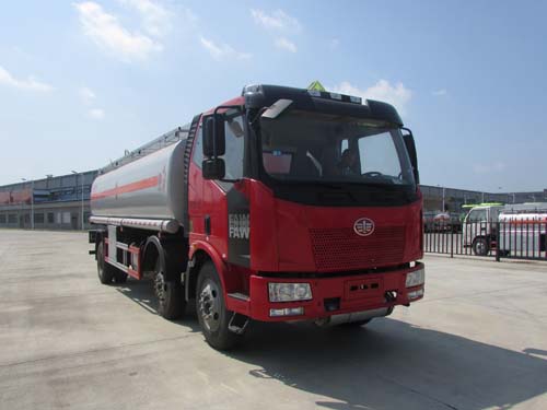 解放小三軸油罐車(chē)圖片 解放小三軸油罐車(chē)圖片