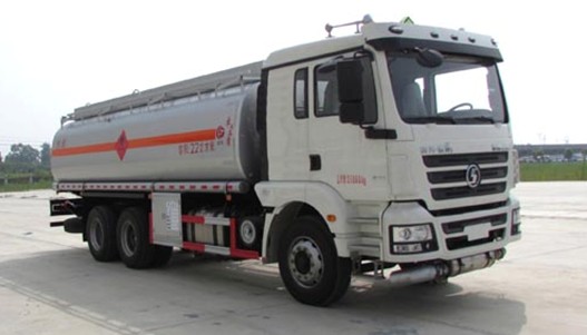 陜汽德龍后八輪油罐車(chē)圖片 陜汽德龍后八輪油罐車(chē)圖片